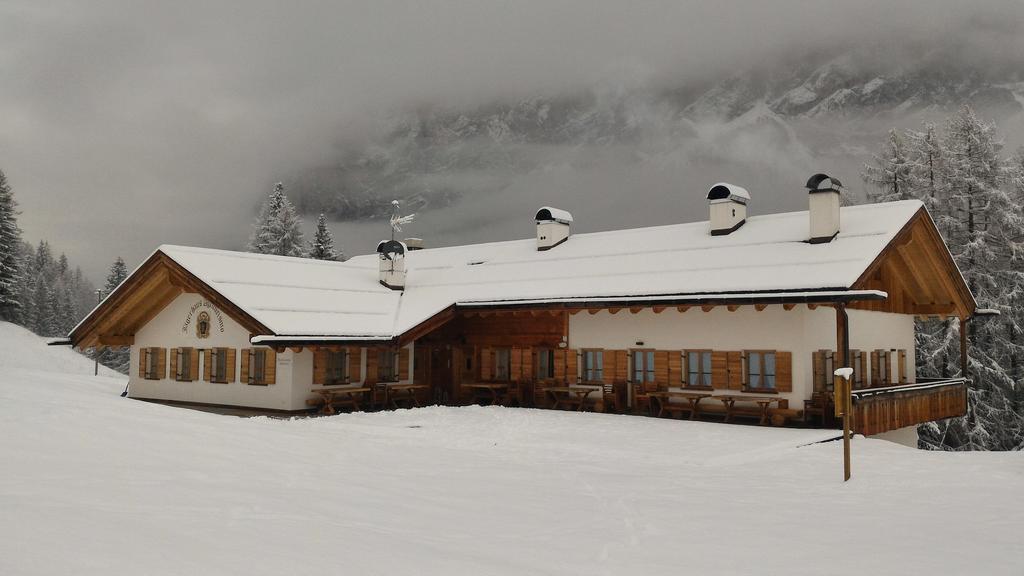 Jaegerhaus Agriturismo Cortina d'Ampezzo Exterior photo
